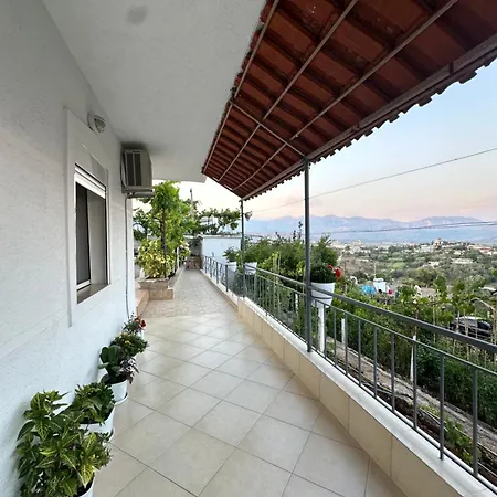Ina's Apartamento Sarandë